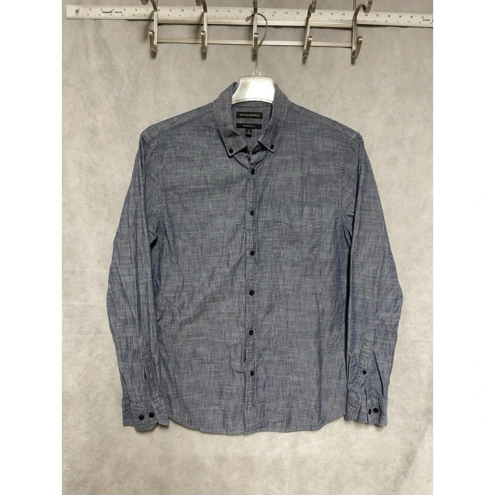 Banana Republic Shirt Men L Blue Chambray Untucked Slim Fit Button Up L/S Casual